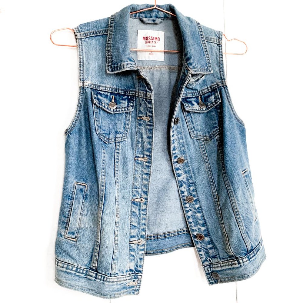 target sleeveless denim button down vest w/collar - Picture 1 of 5